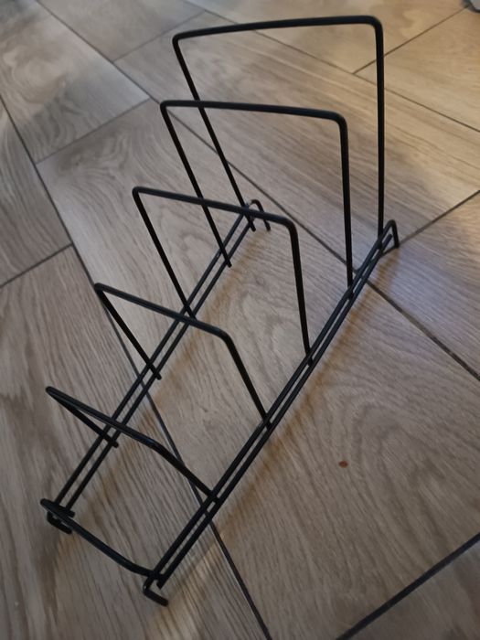 Czarny Stojak na naczynia nakrywki