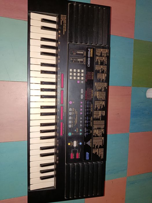 Синтезатор Yamaha pss-590