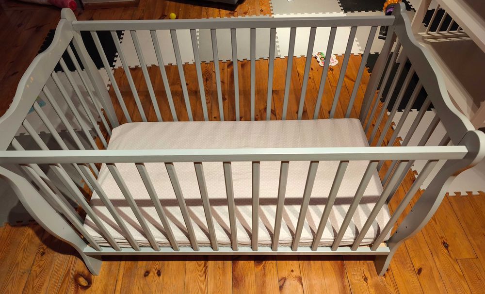 Łóżeczko niemowlęce 60x120 + materac Rucken