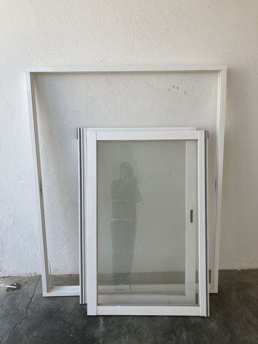 Janela de correr em aluminio lacado a branco 1500x1200 c/vidros duplos