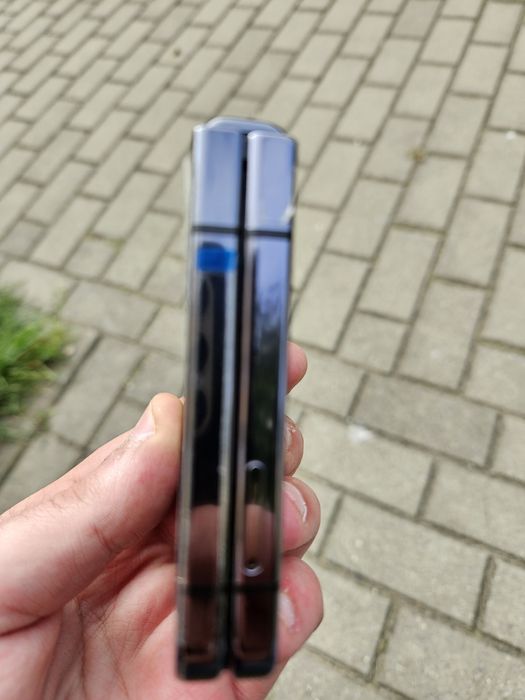 Samsung Galaxy Z Flip 5 SM-F731B 8/256GB Grafitowy