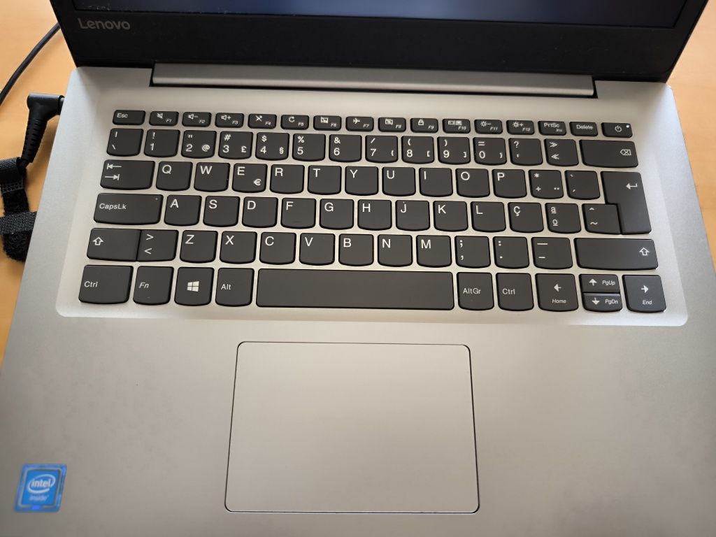 Portátil Lenovo IdeaPad S130-14IGM – Muito Bom Estado
