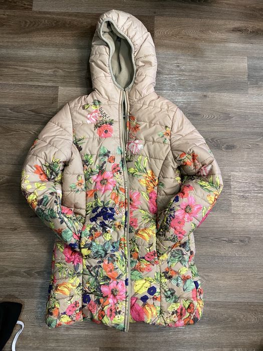 Куртка на девочку по супер цене!Теплая фабричная!