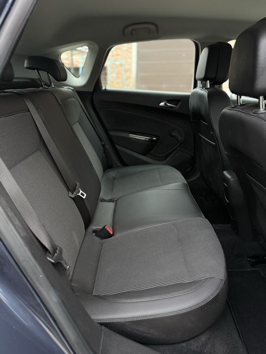 Opel Astra 1.6mpi Cosmo