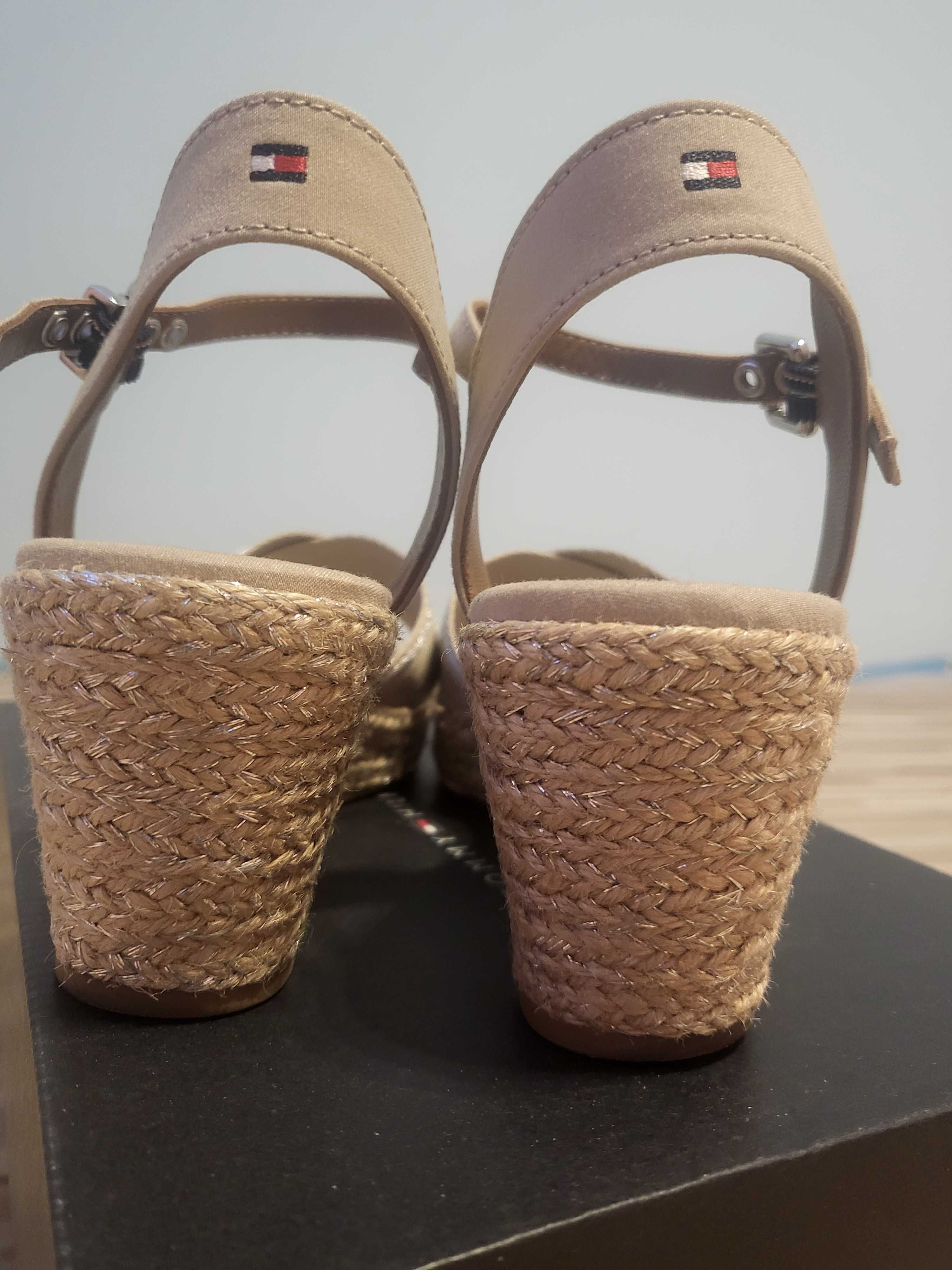Sandały Tommy Hilfiger roz. 38