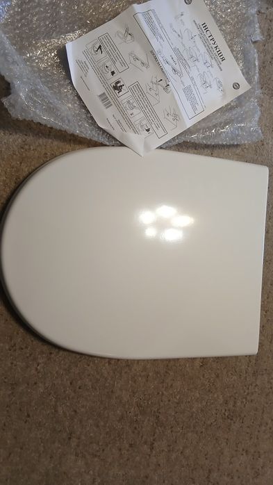 Сидіння на унітаз з мікроліфтом.Коло фрея