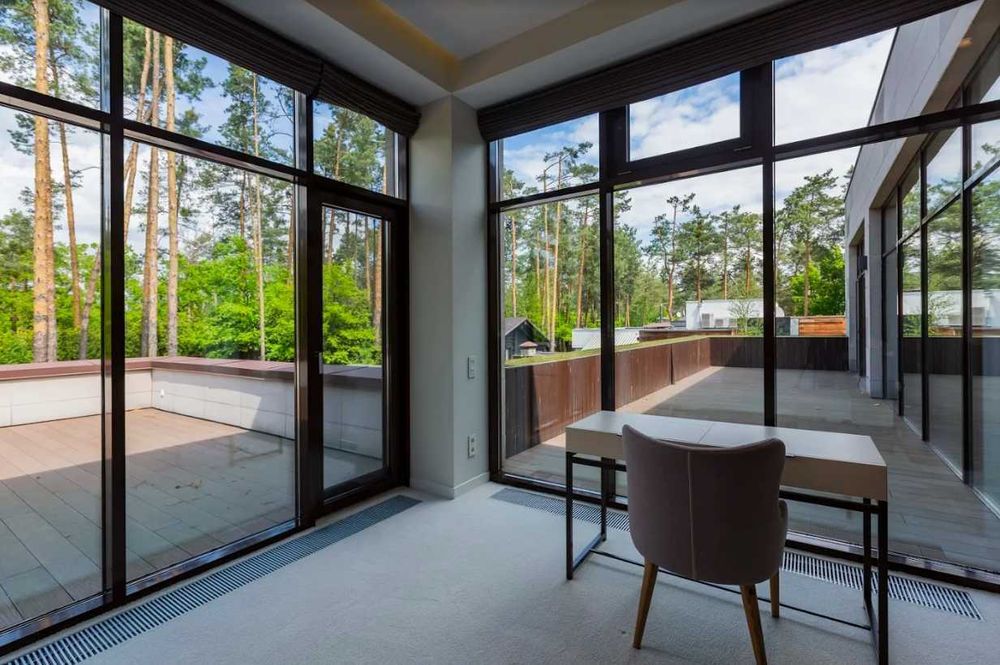 Стильний будинок 700м2 в с. Рудики, Козин Конча-Заспа