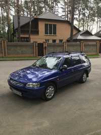 Авто Форд Ford escort комплектации Chia