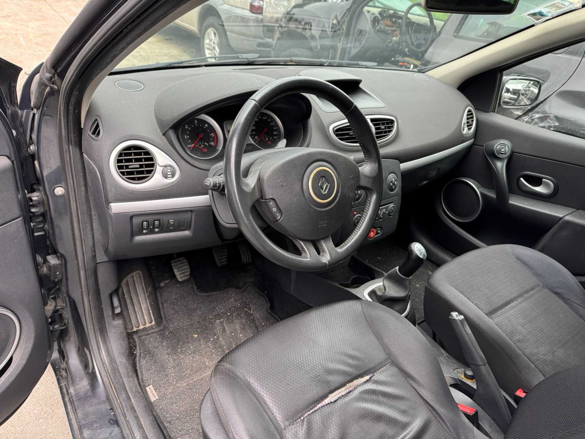 Para Peças Renault Clio III