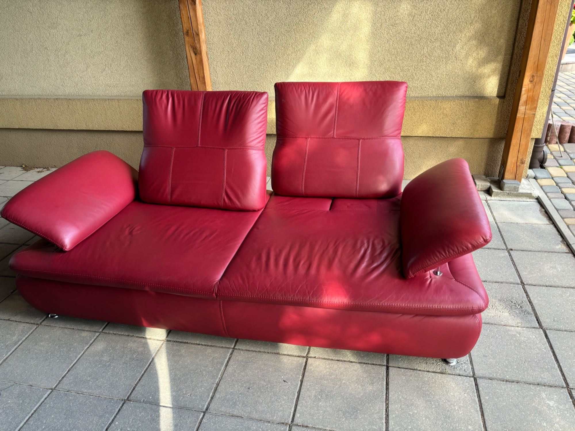Sofa skóra naturalna z regulowanymi oparciami i zagłówkami