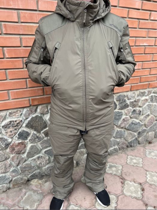 Продам новий зимний костюм CARINTHIA