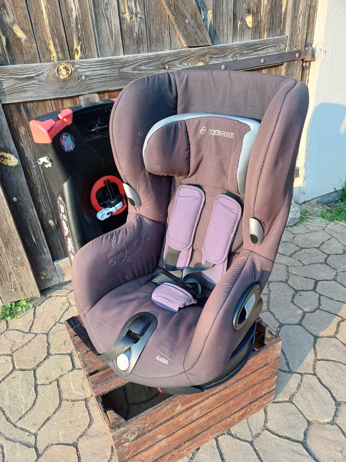 Fotelik samochodowy MAXI-COSI "AXISS" 9-18 kg