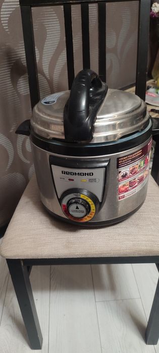 Мультиварка Redmond 4507