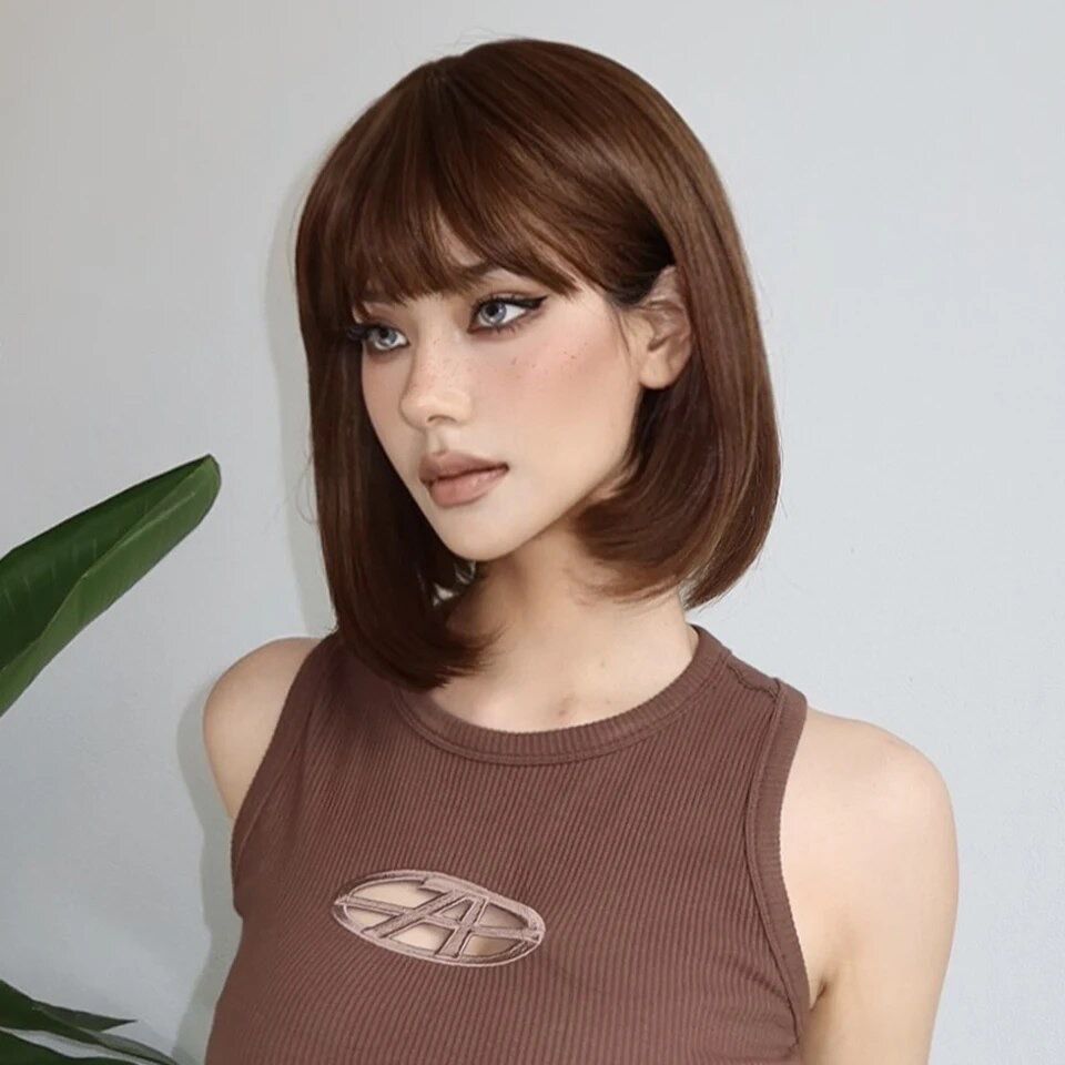 женский парик короткие коричневые волосы каре с челкой
