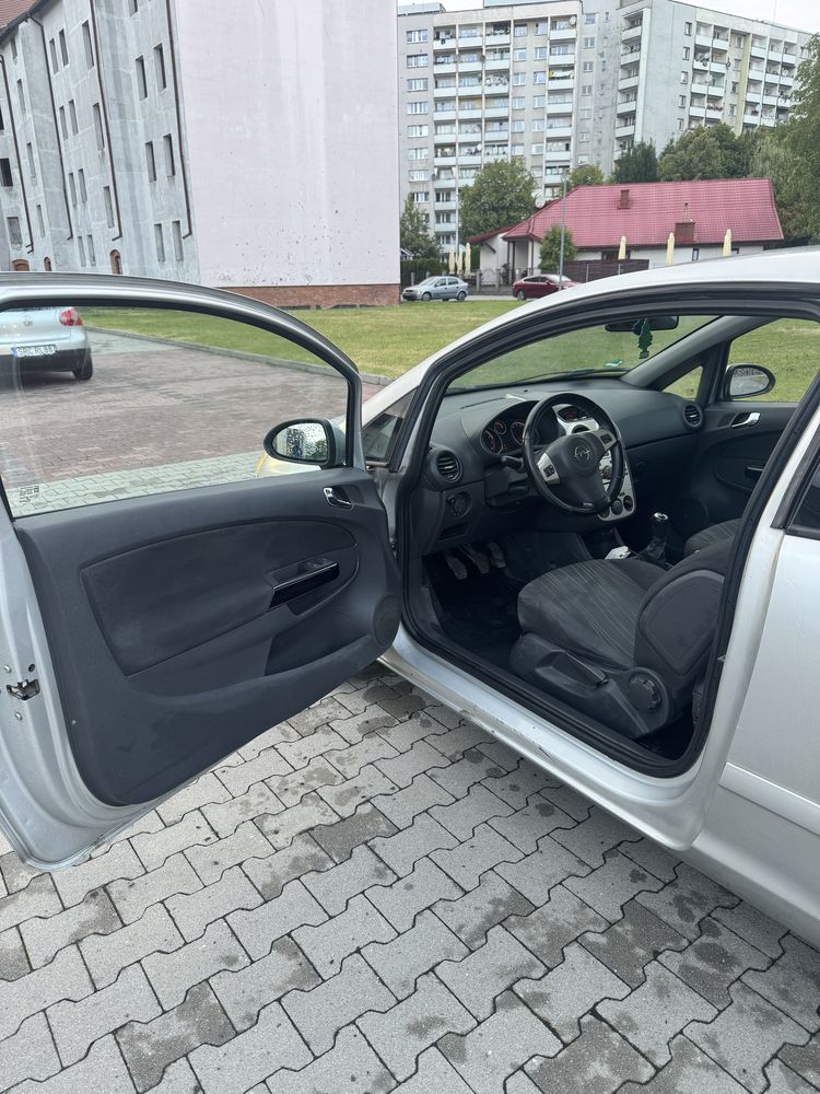 Opel Corsa D 2007r. 1.2 80 KM LPG
