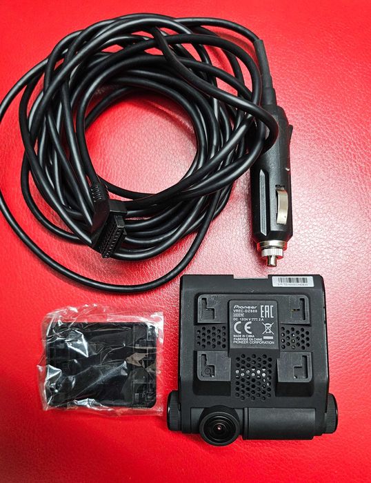 Відеореєстратор Pioneer VREC-DZ600