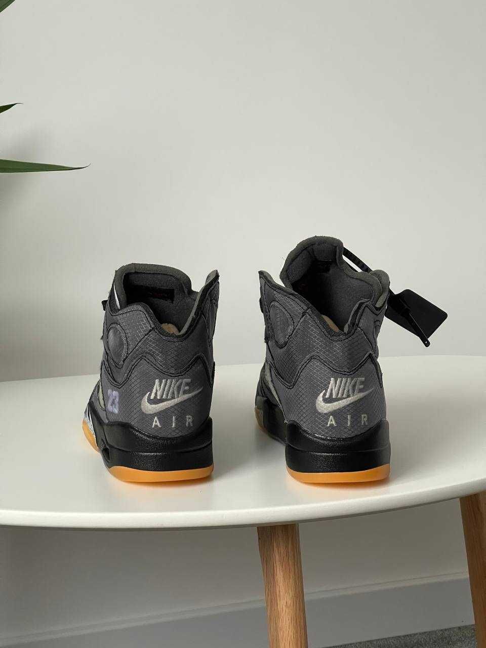 ЗНИЖКА! 41р 43р 45р  Кросівки Jordan 5 Retro Off-White Muslin чорні
