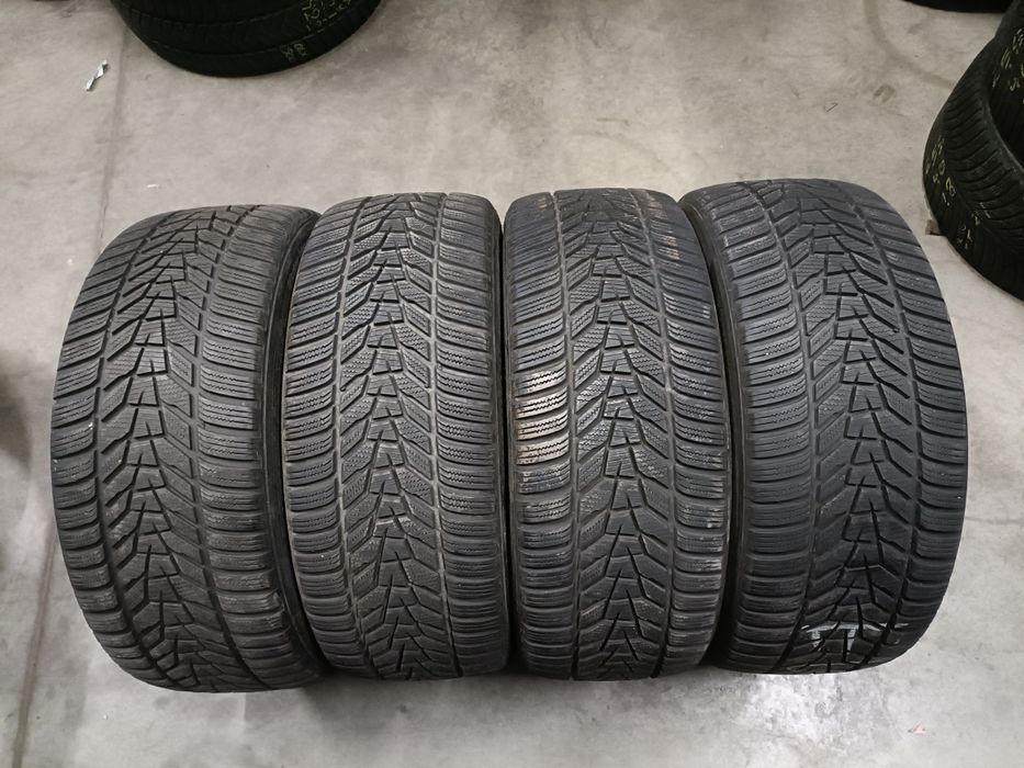 Opony zimowe Hankook Winter iCept Evo3 245/45R19 102V