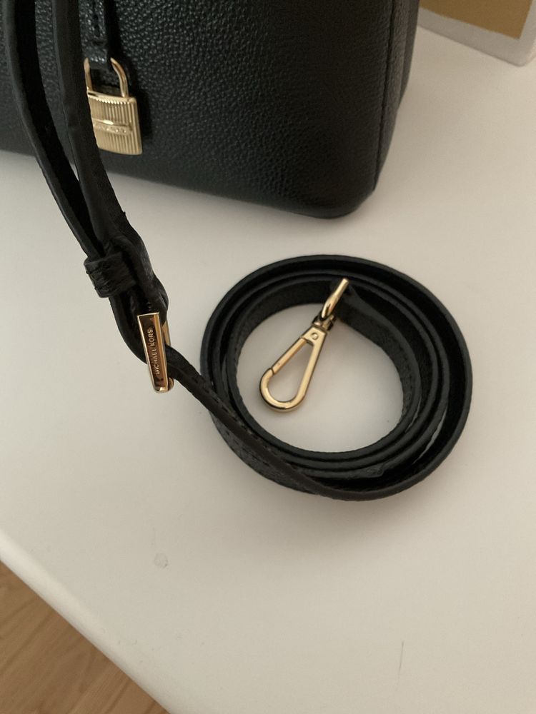 Mala Michael Kors