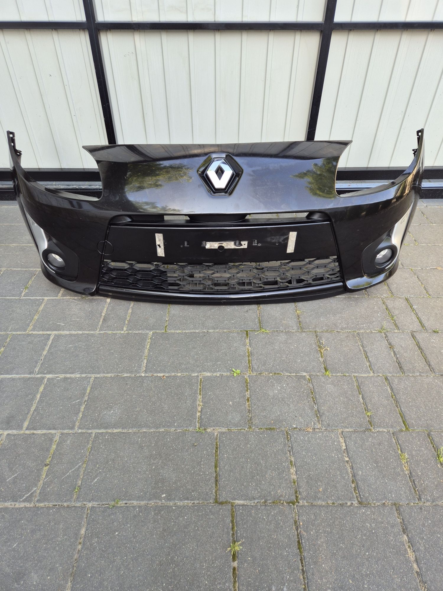Zderzak przód przedni renault twingo II rok 08 kod lak NV676 nv 676 GT