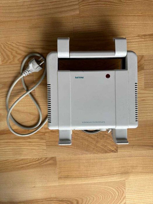 Продається тостерниця Philips HD4470