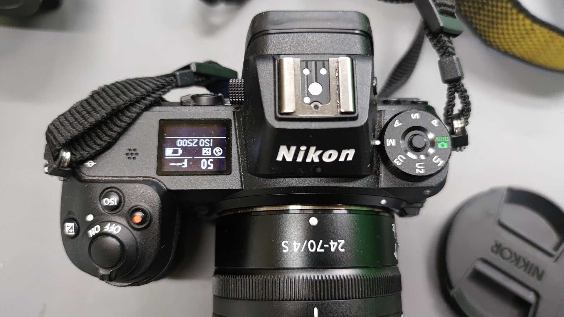 Nikon Z6 Kit z obiektywem Nikkor 24-70 f4 adapter FTZ z dodatk baterią