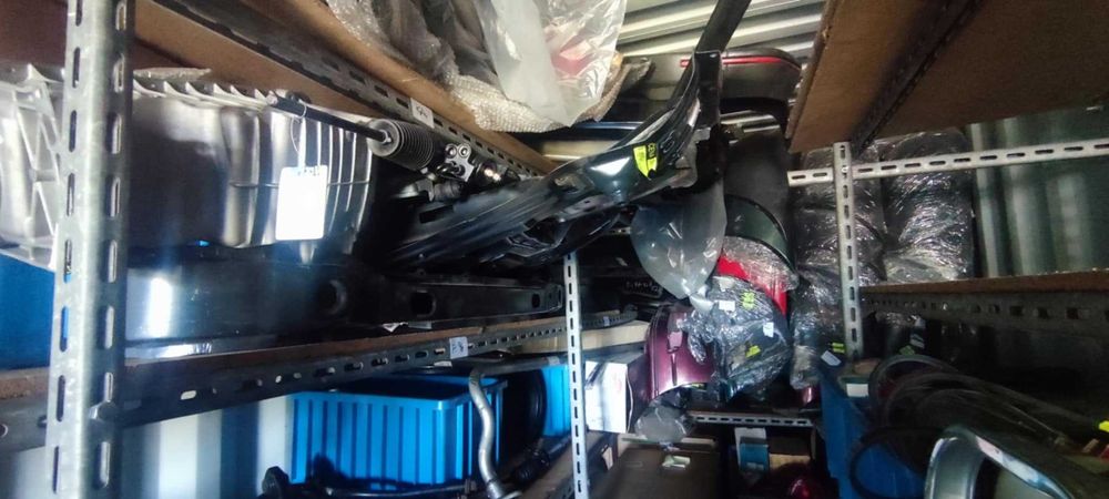 Wyprzedaż części Ford Escort Sierra KA Fiesta Mondeo modele do 2000r