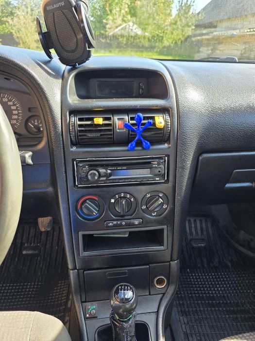 Продам Opel Astra 1,4 газ-бензин