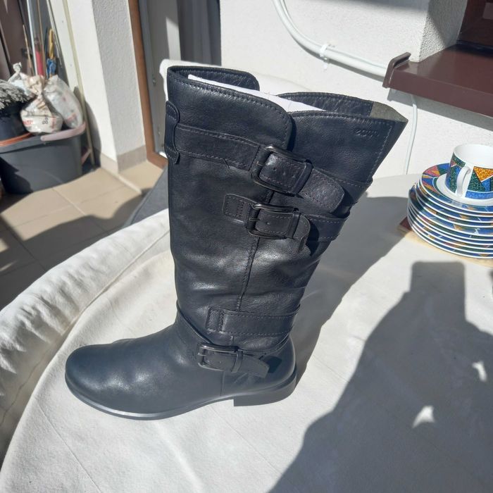 Damskie kozaki ECCO w rozmiarze 38