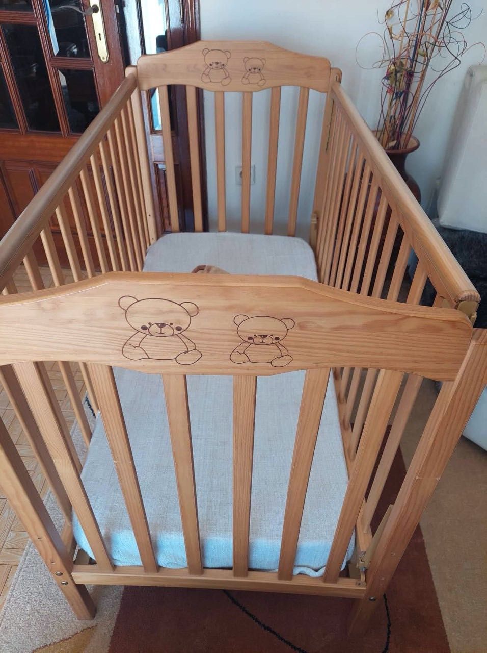 Cama em madeira para bebe