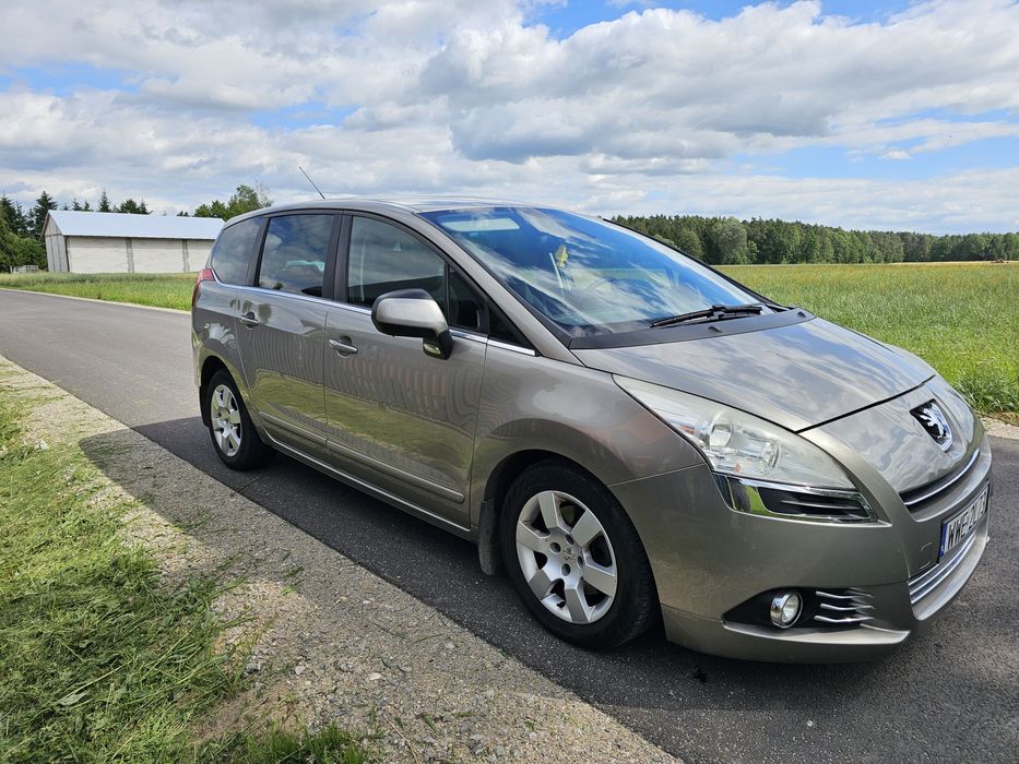 PEUGEOT 5008 .2010 1.6 tb 156km