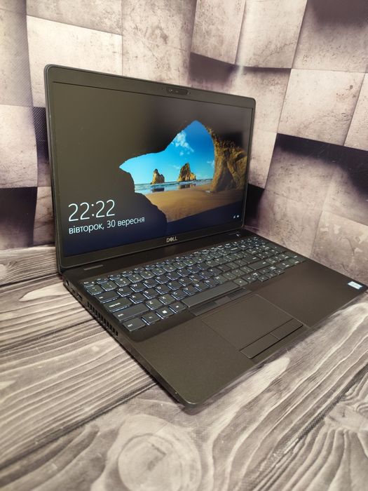 .Dell 5501 15.6 FHD IPS I5 9400H 16 ram 512 NVme Excellent Bat ноутбук