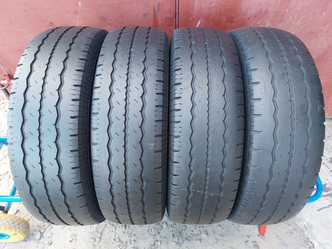 215/75/16C R16C Hankook RA08 4шт ціна за 1шт літо шини