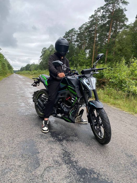 Продам мотоцикл мустанг ст 200