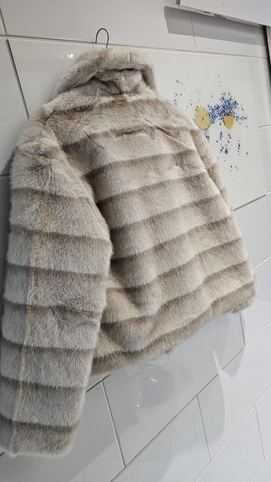 Nowa z metką futerko