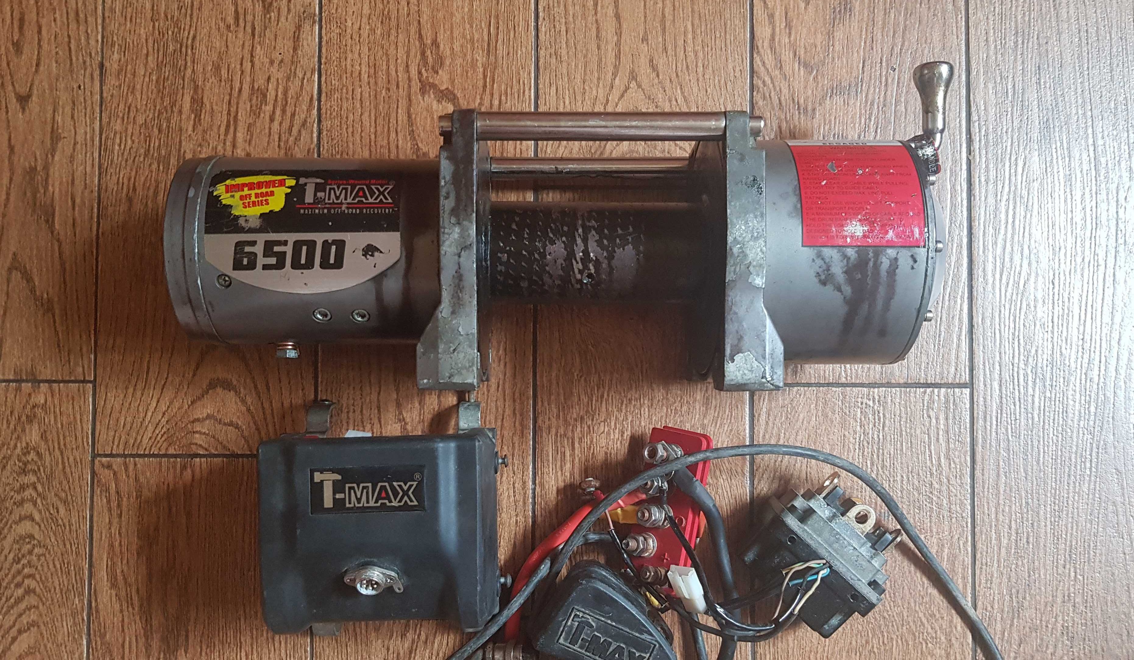 Лебідка T-MAX EW 6500