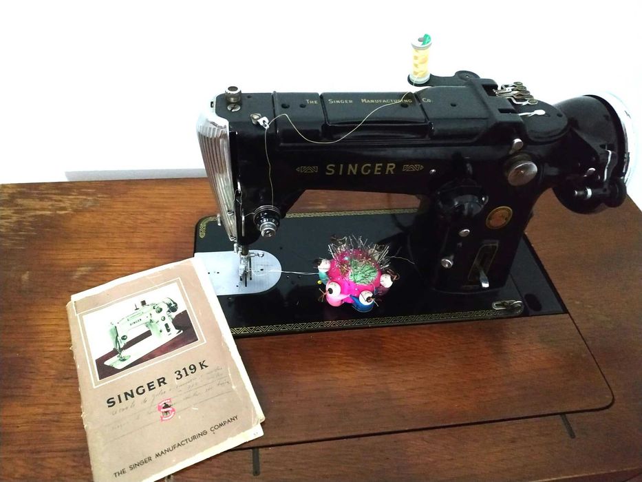 Máquina de coser e bordar