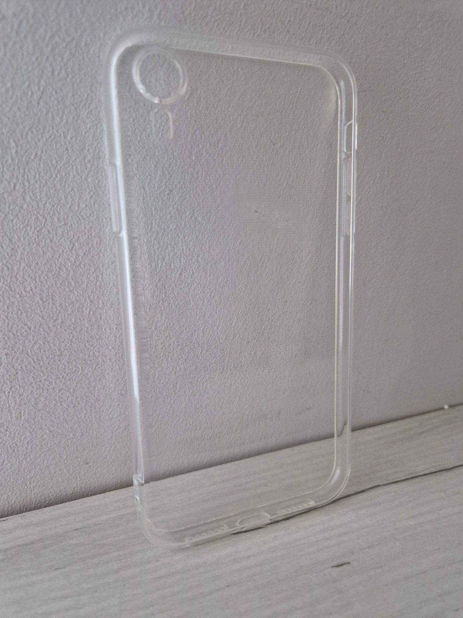 Etui Back Case 2 mm Perfect do IPHONE XR (6,1") PRZEZROCZYSTY