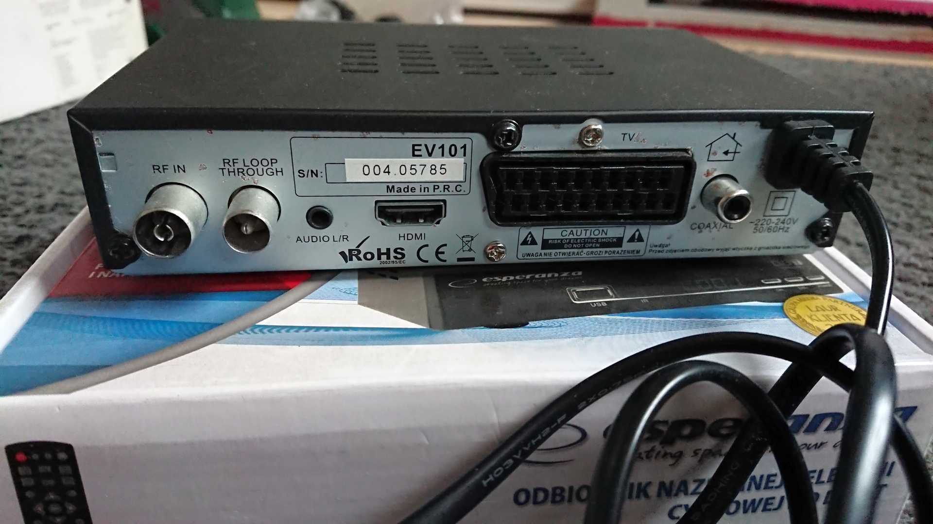 Tuner DVB T Esperanza EV-101 + pilot