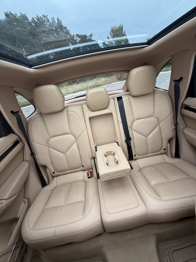 Продам Porsche Cayenne 2017 року, 3.6 бензин