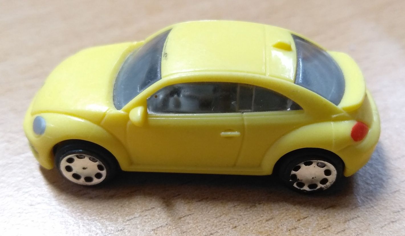 Carro miniatura modelo Volkswagen Beetle 2005