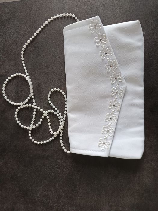 Alba komunijna dla dziewczynki