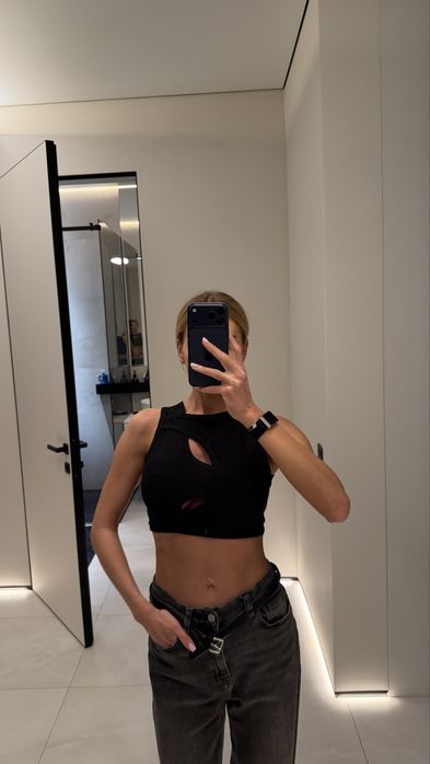 Топ Ace S чорний