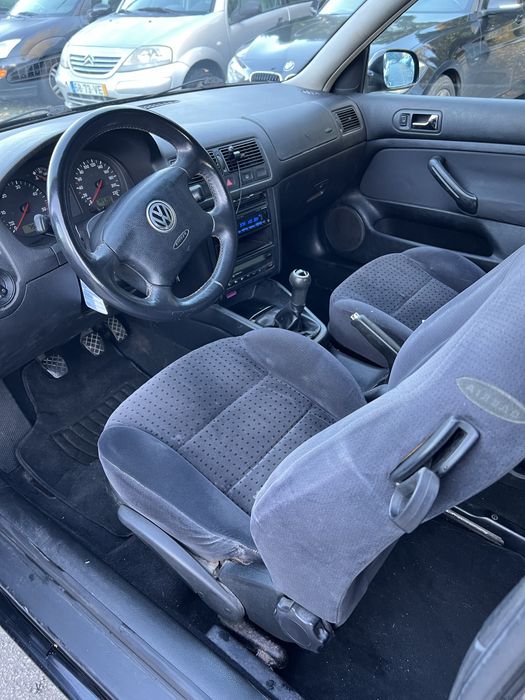 Volkswagen Golf 4 • 1.9 TDI 90cv • 1999 • Muito Estimado