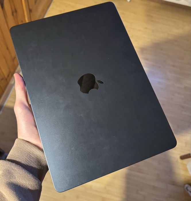 Macbook Air M2, добрий стан