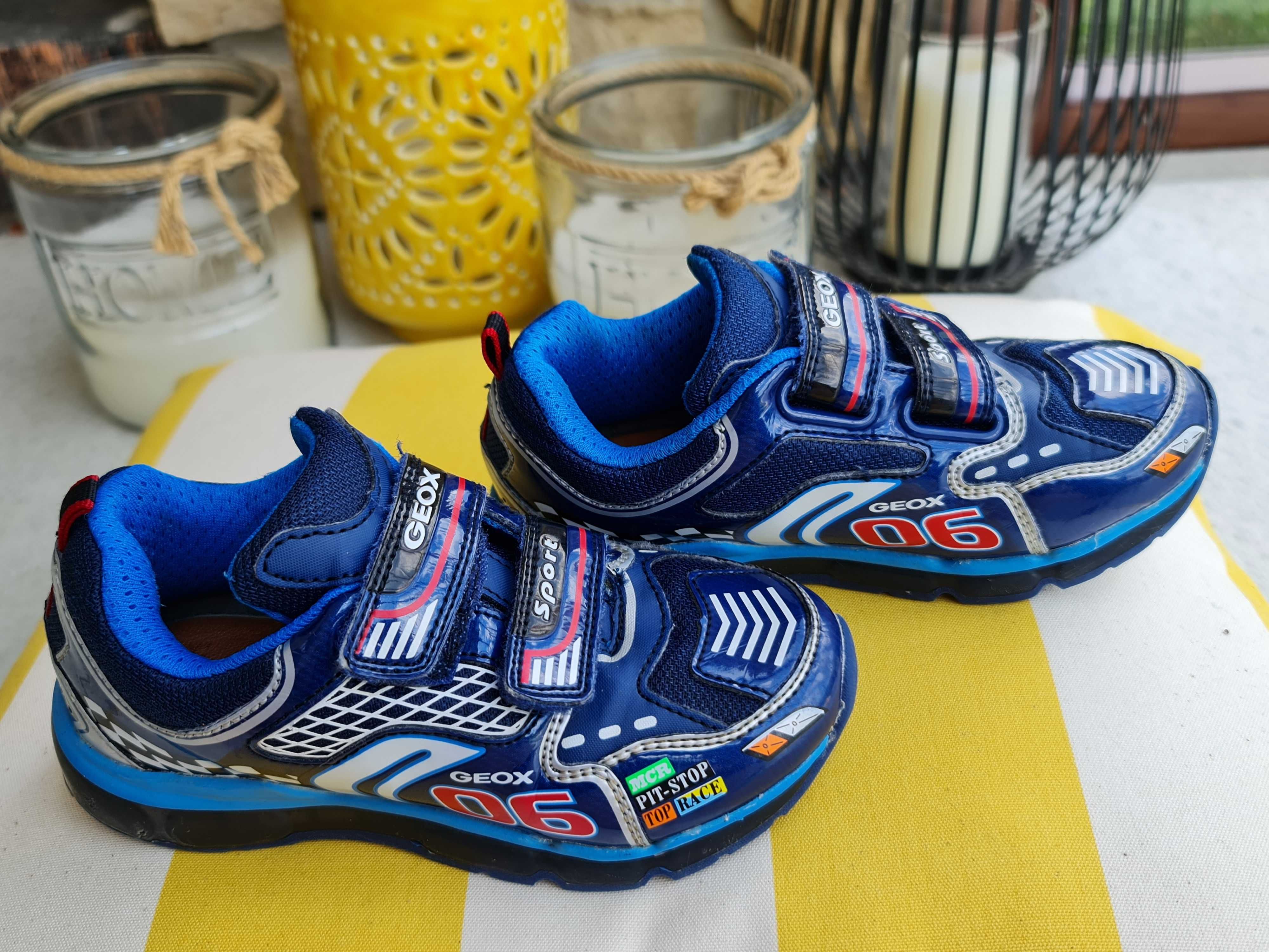 Buty dziecięce Geox r.28 świecące