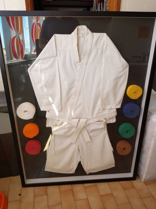 Quadro Kimono / Fato de Karaté e cintos