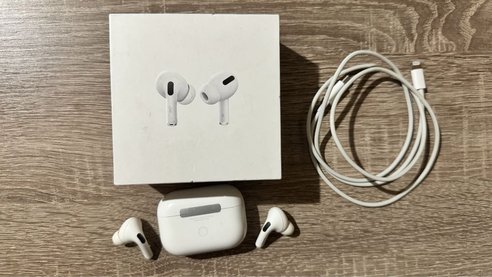 Оригинальные наушники apple Air pods pro первого поколения