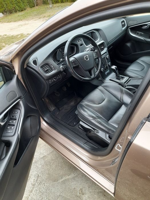 Sprzedam volvo v40 stan perfekcyjny