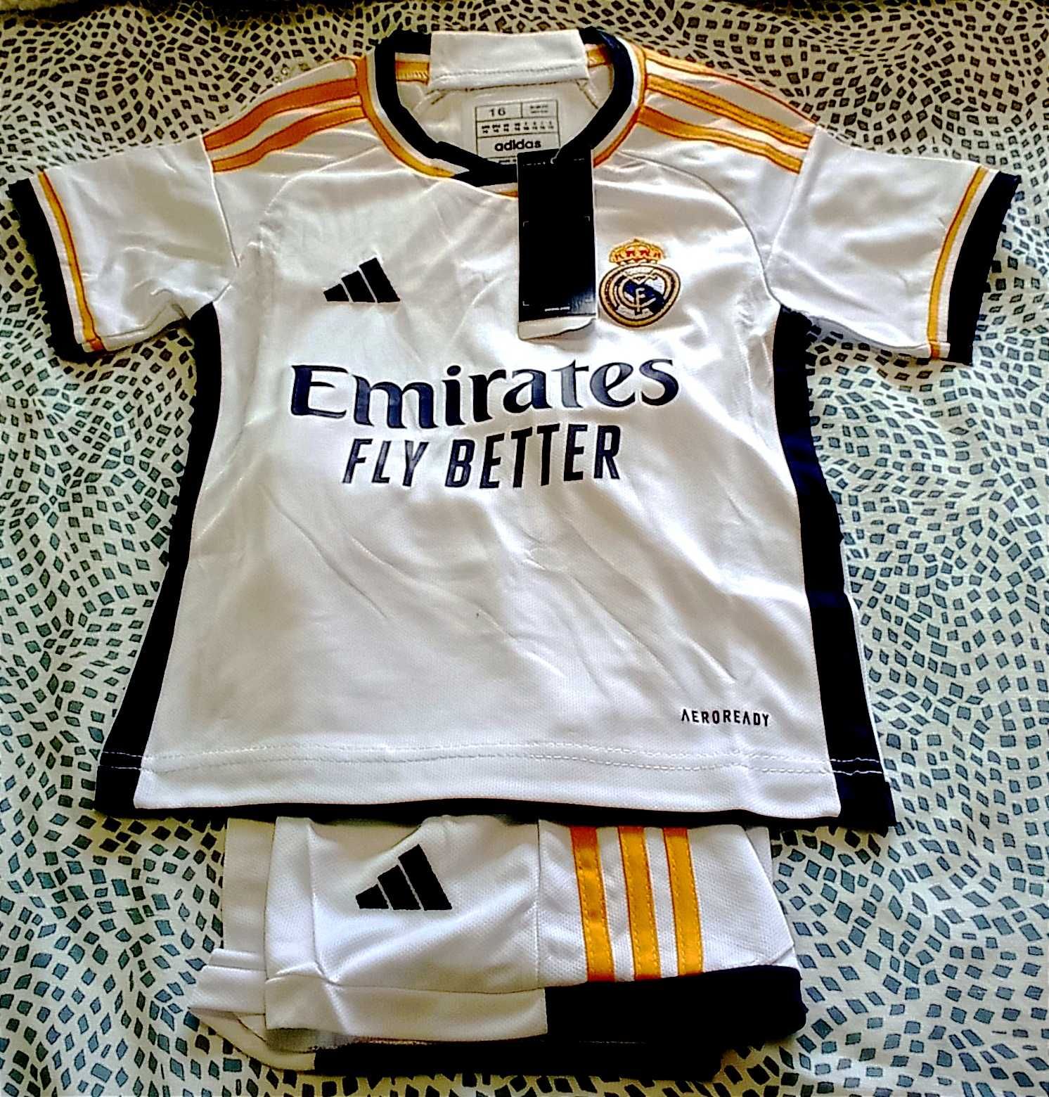 T-shirt real-madrid 8 anos